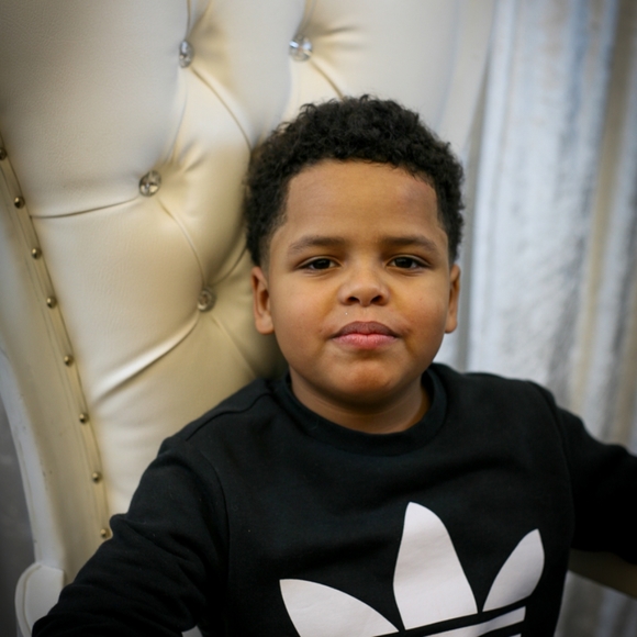 Meet your Posher, Charity - Picture 4 of 6